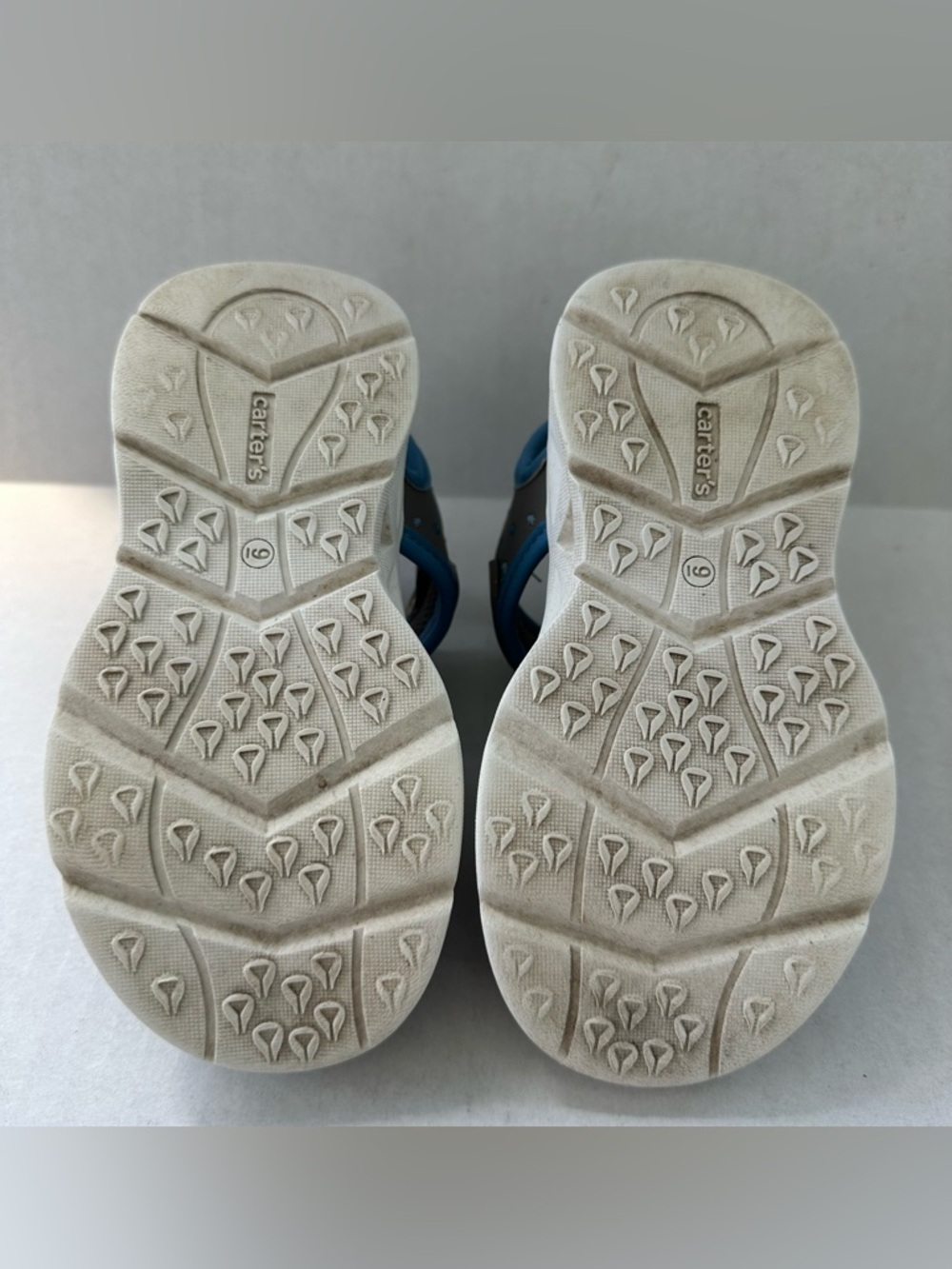 Carter's Toddler Boy Shark Sandals in Blue and Gray in Size 9 - Picture 8 of 14